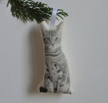 Load image into Gallery viewer, Animal Ornaments