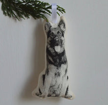 Load image into Gallery viewer, Animal Ornaments